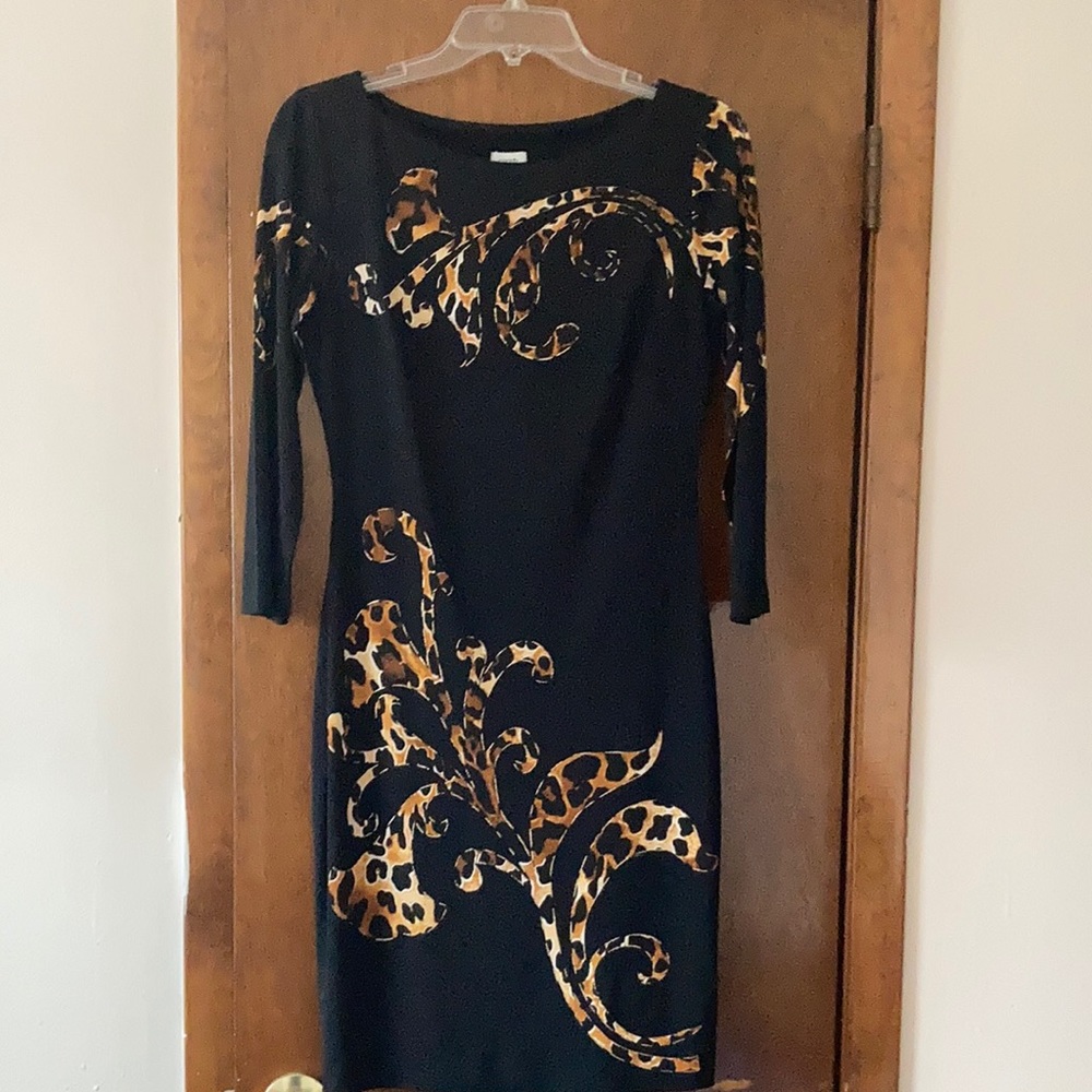 Black straight dress with 3/4 sleeve & animal print design with full  lining